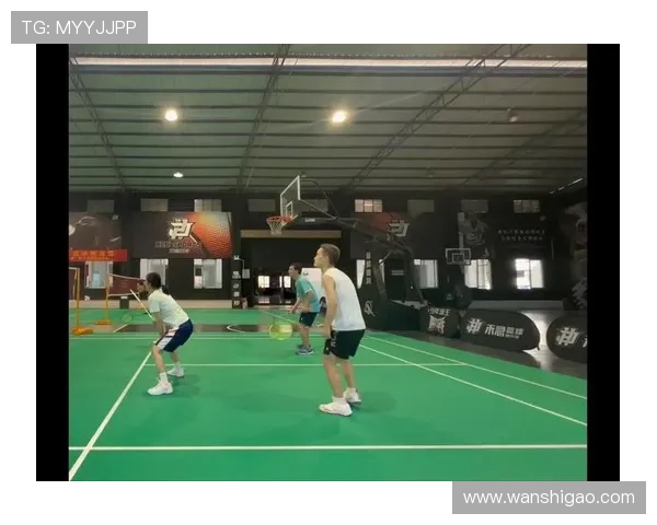 武汉羽毛球队技术实力大幅提升再创佳绩引领羽毛球新风潮